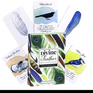 Messenger Deck & Book Set - Multicolor